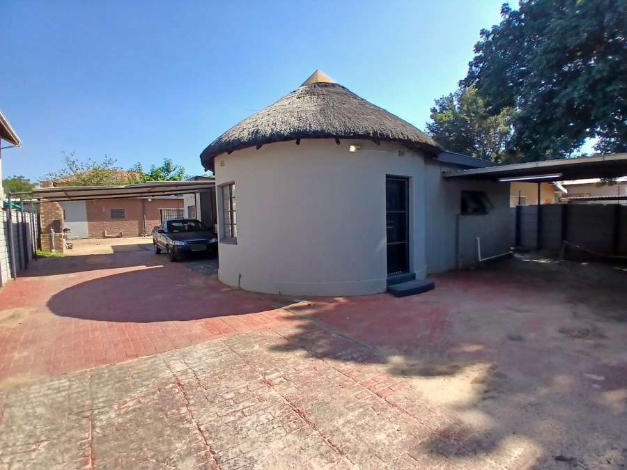 Commercial Property for Sale in Bodorp North West